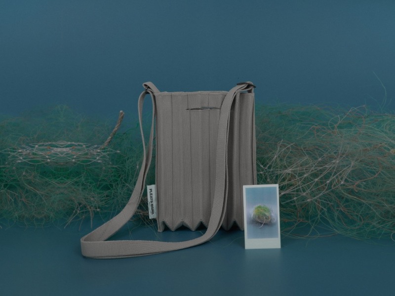 사진=플리츠마마 WFN 에디션 스튜디오백 그레이