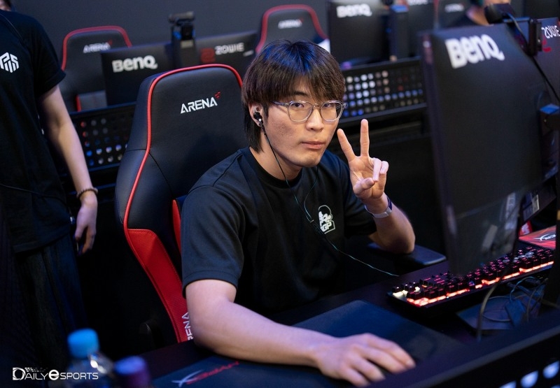 배고파 'DG98' 황대권.