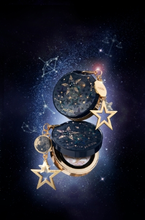 AGE20s 에센스 커버 팩트 스텔라에디션 / 제공 = 애경산업