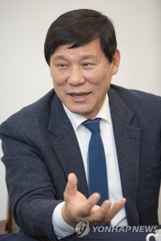 KBO 허구연 총재, 호주프로야구와 상호교류 위해 출국…한국선수들로 구성된 질롱코리아에 20일 시구도