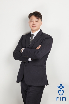 더핌(주)부설연구기관인 커뮤니티연구소의 나형욱 소장