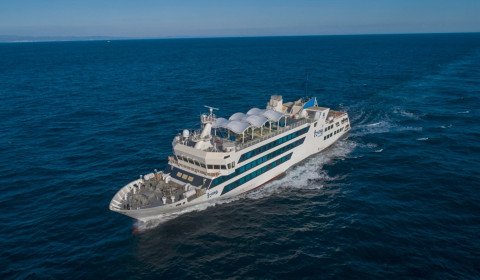 현대중공업그룹의 전기추진솔루션이 탑재된 ‘ICT융합 전기추진 스마트선박’의 시운전 모습