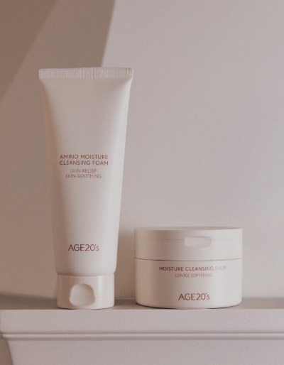 AGE20's 모이스처 클렌징 2종 연출컷 / 사진 제공 = 애경산업