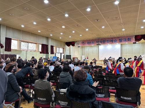 11월 30일 화순문화원 들국화공연장에서 열린 생활문화예술 발표회 모습 (사진제공 = 화순군)