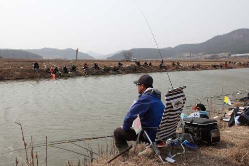 오는 10일 진도군 보배섬에서 전국민물낚시대회가 열린다 (사진제공 = 진도군)