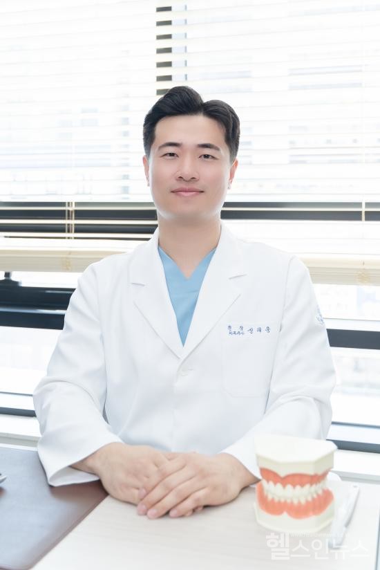 이기쁨치과신대웅원장