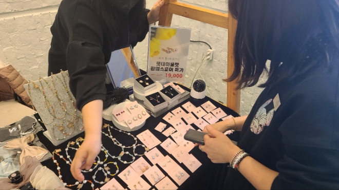 Discovery16(고객검증프로그램) 쇼룸 장치 (제공 : 주식회사 믹사)