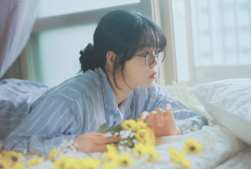 12월 14일 첫 미니앨범 ‘On The Breeze'로 데뷔하는 아티스트 사라(SARA) / 사진=Courtesy of artist, 레이블 TRUSTRUST(트러스트러스트)