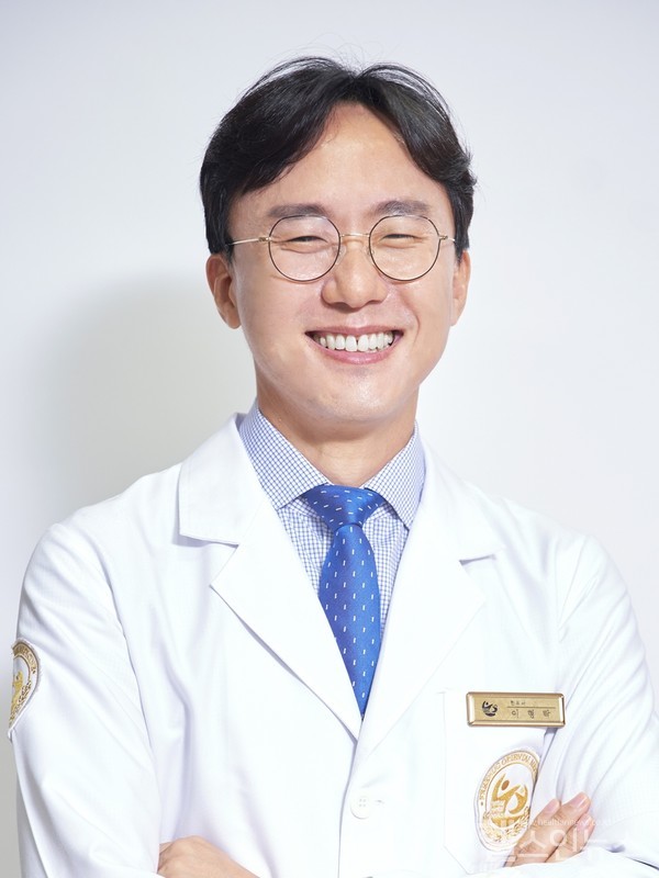 프리허그한의원울산점이형탁원장
