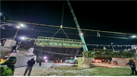 기존 플레이트 거더 철거 / 사진 제공 = 국가철도공단