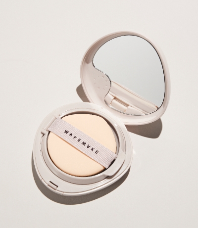 CJ제일제당 PHA를 활용해 용기를 만든 올리브영 웨이크메이크 워터 벨벳 쿠션 / 사진 제공 = CJ제일제당