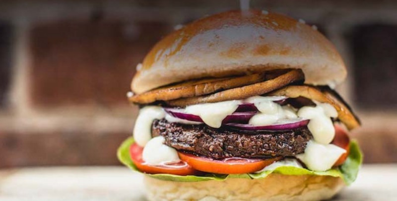 사진=대체육으로 만든 VEEF 햄버거