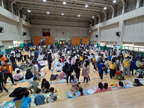 덕장초등학교 울나래축제 알뜰시장 / 사진 제공 = 덕장초등학교