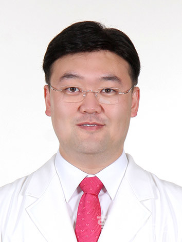 세이프플란트치과이창규대표원장