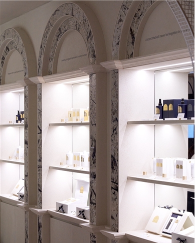 러퓸, 첫 단독 매장 오픈...소비자 접점 넓혀