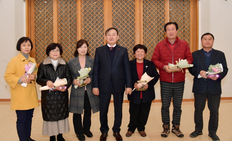 담양군은 간부공무원과 퇴직예정자와 함께 연말연시 간담회를 열었다 (사진제공 = 담양군)