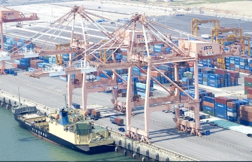 평택항 화물선적 모습 / 사진 제공 : 경기도