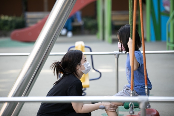 위기가정의 자립을 위해 맞춤형 지원을 전하는 대한적십자사 서울지사 ‘희망풍차 긴급지원’사업