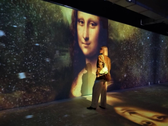 사진출처 : 아이랩미디어, 방콕 시암스퀘어원 전시장 내 미디어아트 공간