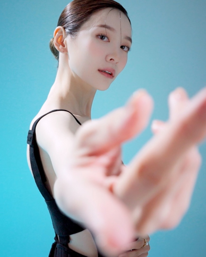 바니스뉴욕 뷰티, 배우 박지현과 함께한 뷰티 영상 공개