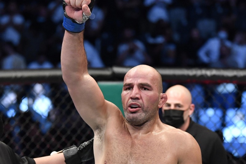 꺾이지 않는 투혼을 발휘한 테세이라. 졌지만 위대한 파이터로 기록 될 마지막 싸움을 했다.(사진=UFC)