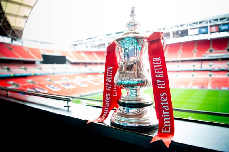 에미레이트 FA컵 트로피