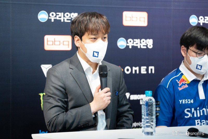 디알엑스 '마이크로' 김목경 감독.