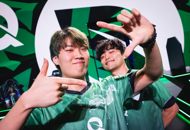 사진=플라이퀘스트 SNS.