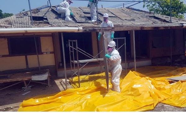 슬레이트 철거 (사진제공 = 나주시)