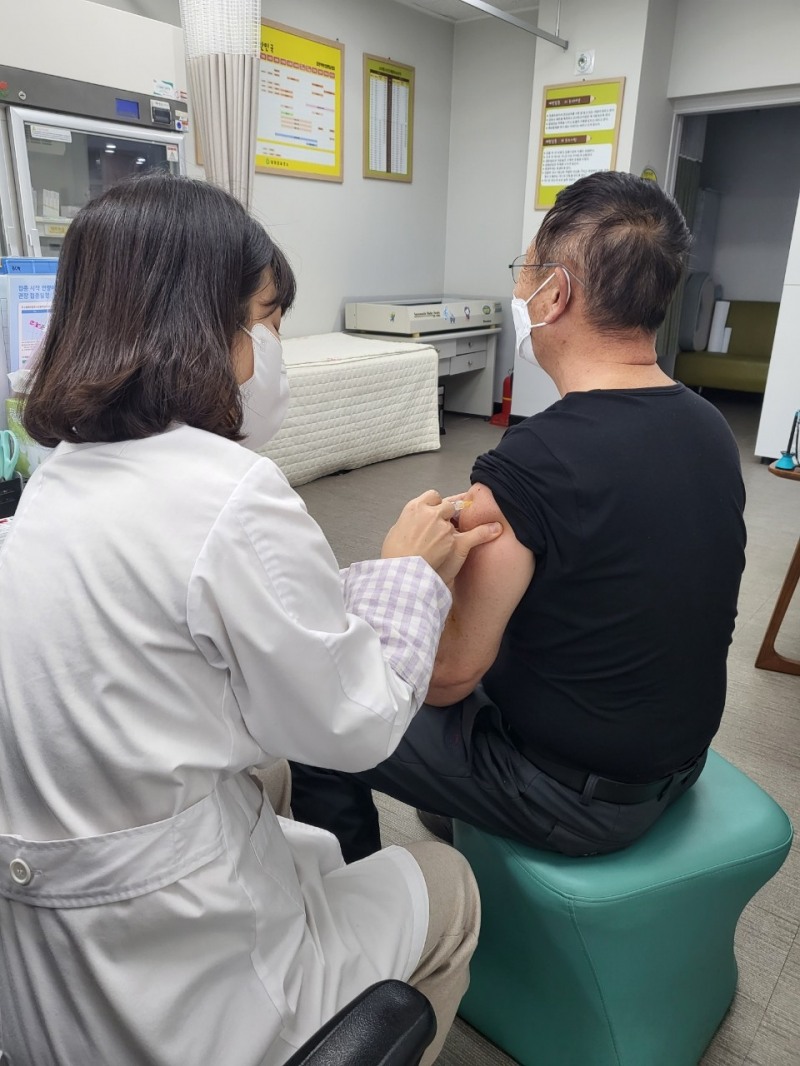 예방접종 지원 (사진제공 = 담양군)