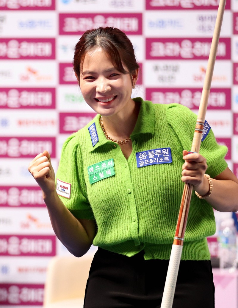 올 시즌 두번째이자 통산 네번째 정상에 오른 스롱(사진=PBA)