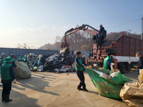 영농폐기물 집중수거 / 사진 제공 : 경기도