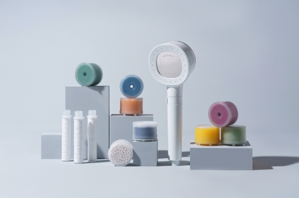 SK매직, 기능성 필터샤워기 ‘매직플러스(magic+)’ 샤워기 및 필터 연출 이미지