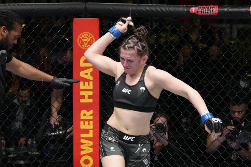 전 챔피언 안드라지를 꺾고 5연승 하며 랭킹 3위에 오른 블랜치필드(사진=UFC)