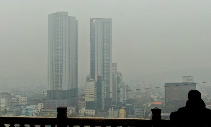 [날씨] 금요일, 구름 많고 짙은 안개…오후 강원 등에 비