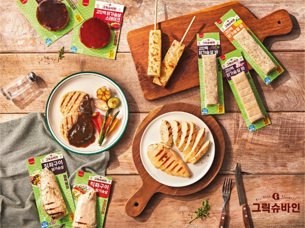 SPC삼립 그릭슈바인, ‘고단백 닭가슴살 라인업’ 7종 선봬…"계란 2개 단백질 함유"