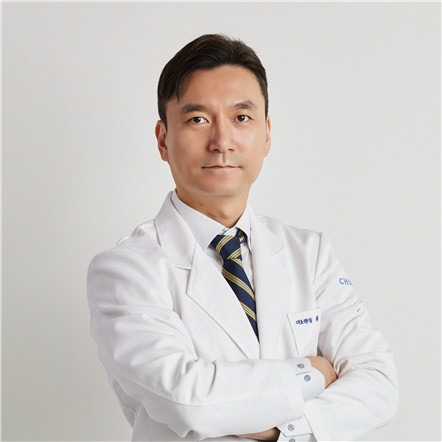 생리기간 아닌데 발생한 출혈, 자궁선근증 증상일까?