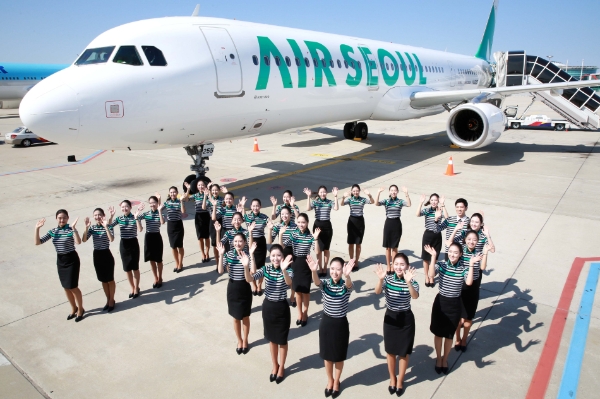에어서울 캐빈승무원 사진