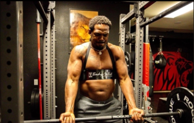 벌크 업한 존스(사진=인스타그램)j