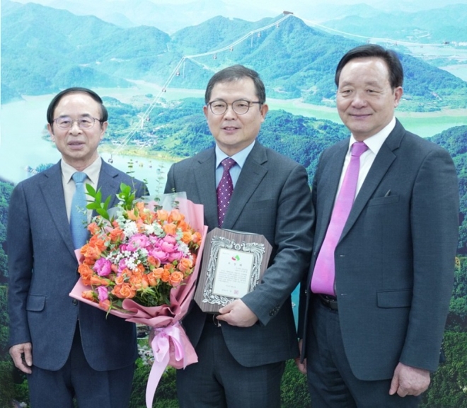 하이리빙, 군수 표창패 수상… 임실 엉겅퀴 발전 기여 공로 인정