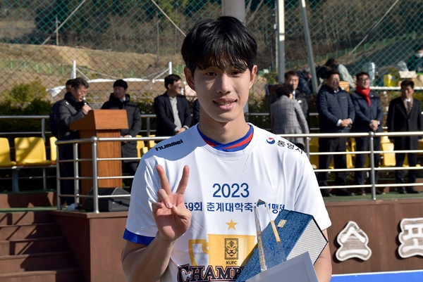 △ MVP를 수상한 김병현 선수.