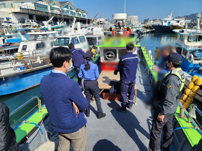 유관기관과 합동점검 (사진제공 = 여수해양경찰)