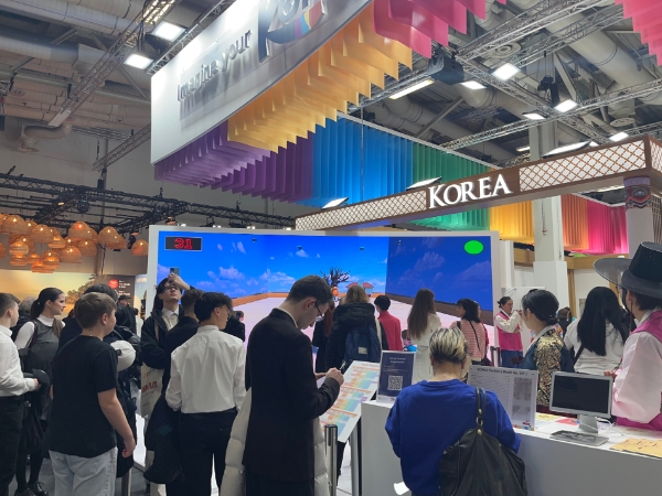 ITB 내 한국관광 홍보관 전경 및 방문객들의 모습. / 사진제공:한국관광공사