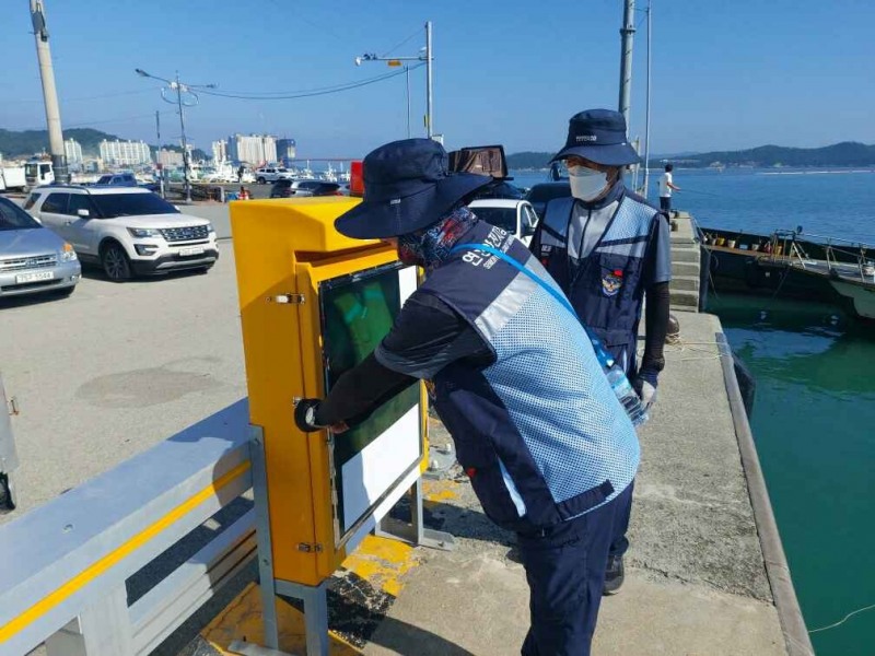 안전지킴이 (사진제공 = 완도해양경찰)