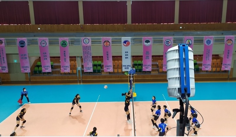 중고배구연맹전 경기 모습.