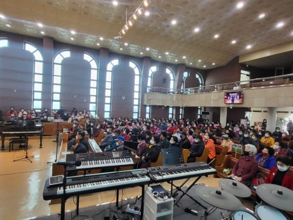 노인대학 (사진제공 = 신안군)