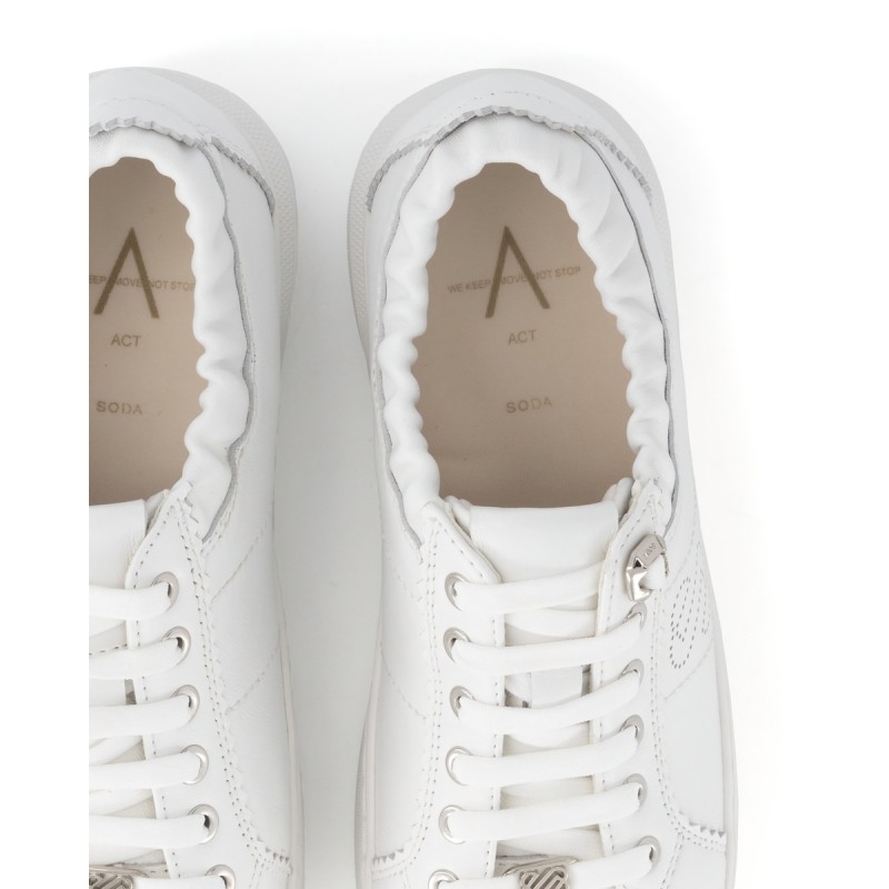 소다 슈즈, 화이트데이 선물 2종 선보여