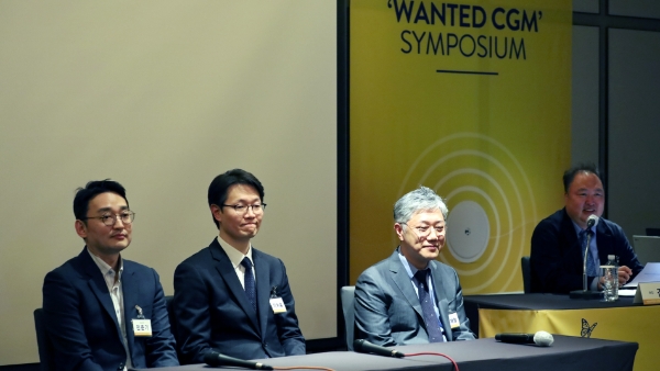 WANTED CGM 심포지엄 디스커션 세션. 왼쪽부터 세실내과 민준기 원장, 이치훈 원장, 서울성모병원 조재형 교수, 부천성모병원 김성래 교수 / 사진제공:대웅제약