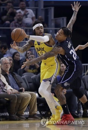 디엔젤로 러셀(왼쪽)