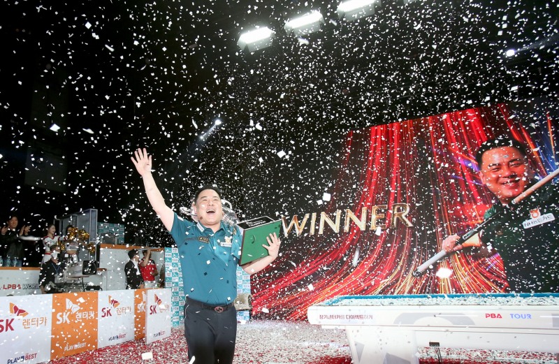 월드 챔피언십 우승으로 시즌 3관왕에 오른 조재호(사진=PBA)